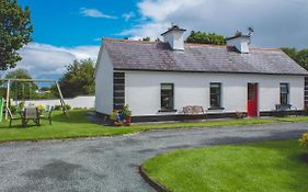Stunning 3-Bedroom House With Private Garden